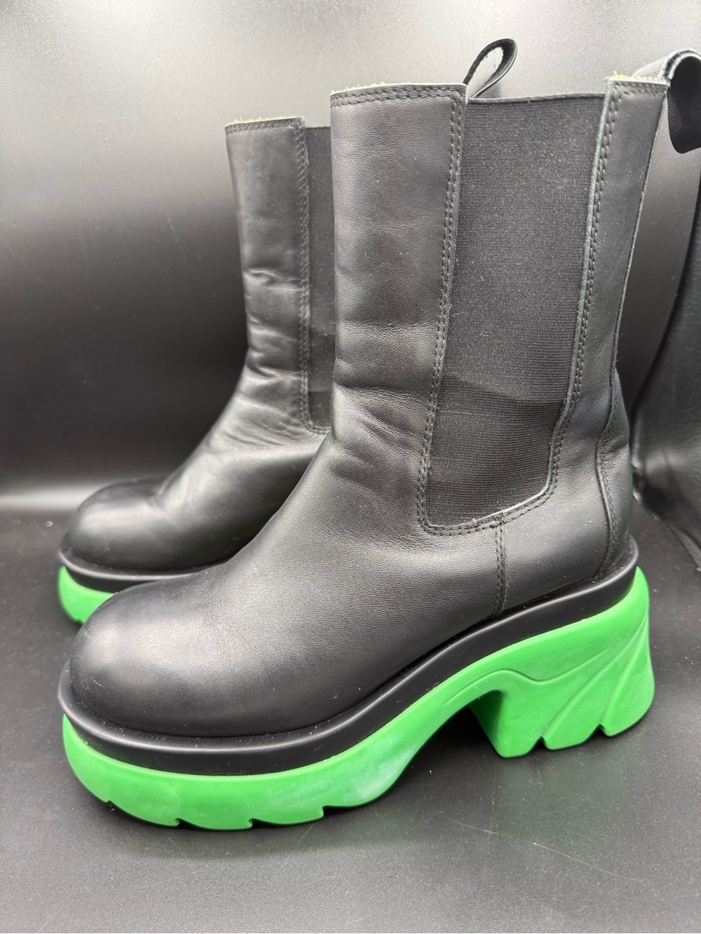 Black Leather Platform Chelsea Boots with Green Platform Sole Woman’s Size 37